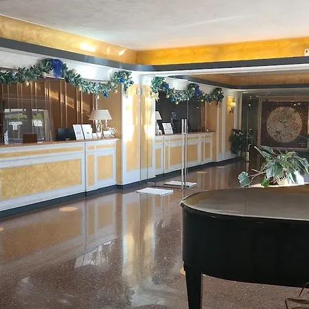 Ξενοδοχείο Parco Tirreno 4*